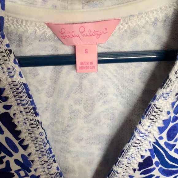 Lily Pulitzer UPF 50+ Harmon hoodie - Picture 4 of 5